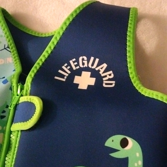 ⚜️ Kids Dinosaur Theme Swim Vest - Picture 2 of 6